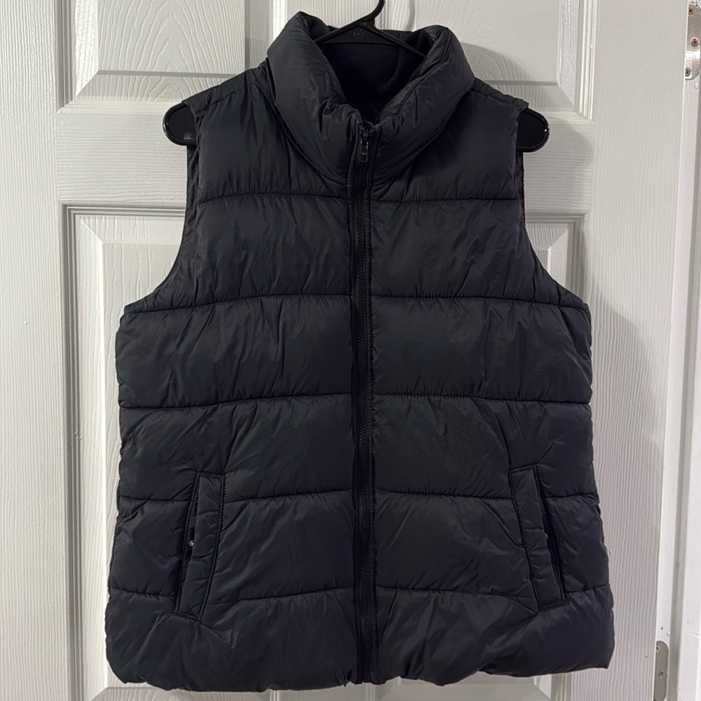 Black Old Navy Vest